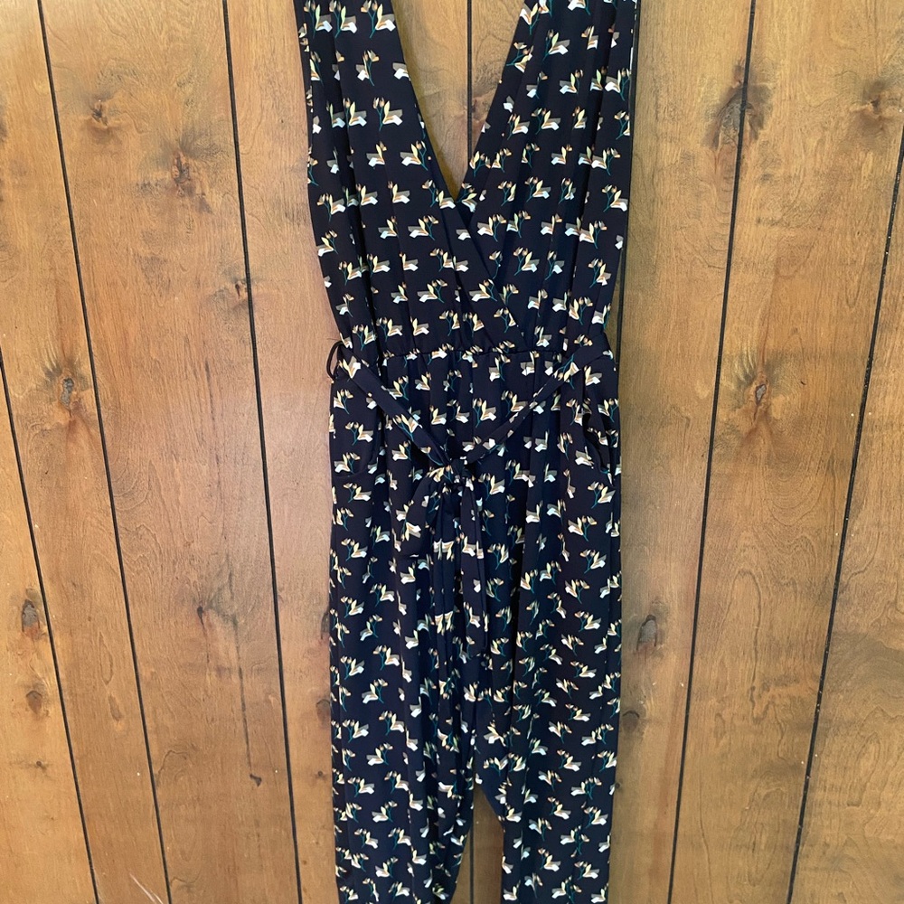 Elegant Navy Jumpsuit with Floral Design